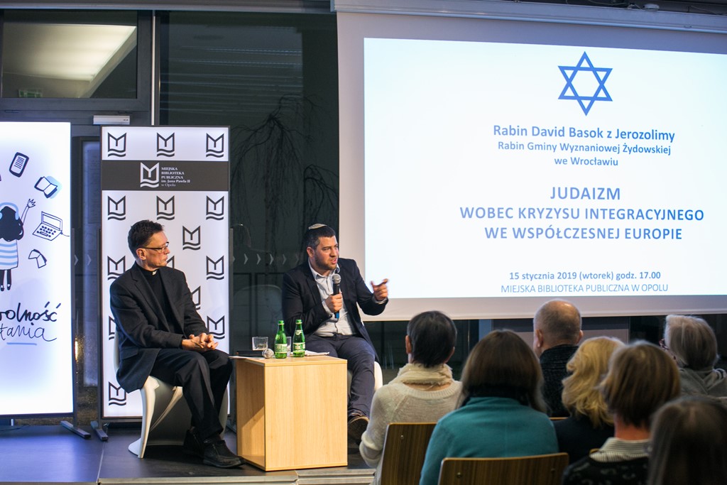 You are currently viewing Opolski Dzień Judaizmu – wykład Rabina Davida Basoka